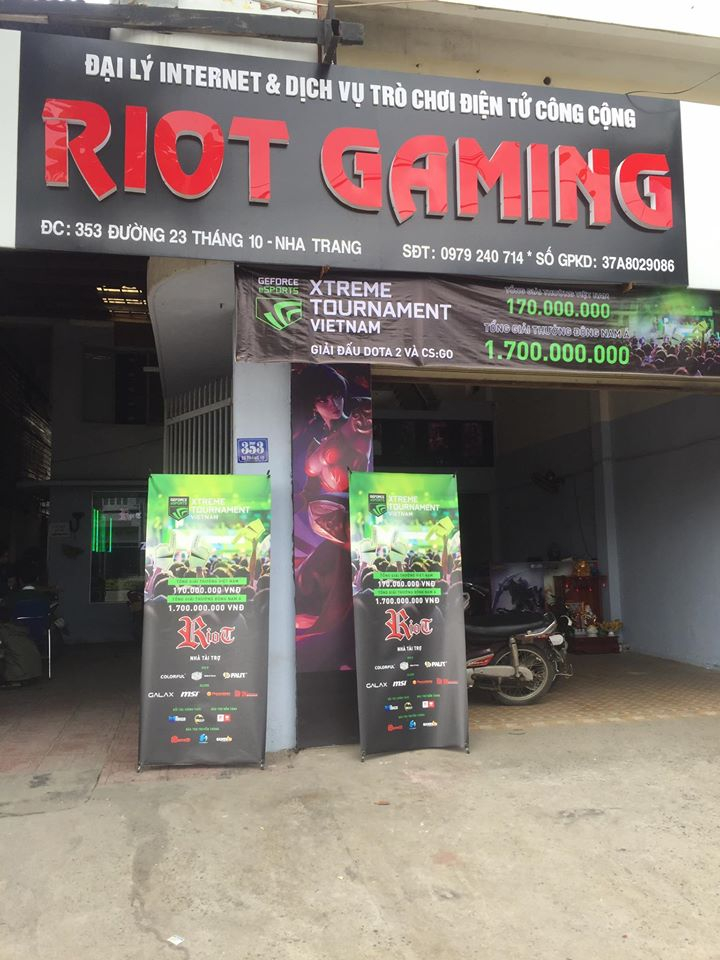 Riot Gaming
